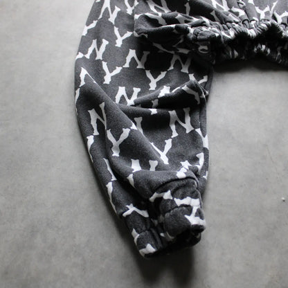 Yunaka All-Over Logo Crop Hoodie – Black/White (Woman-M)