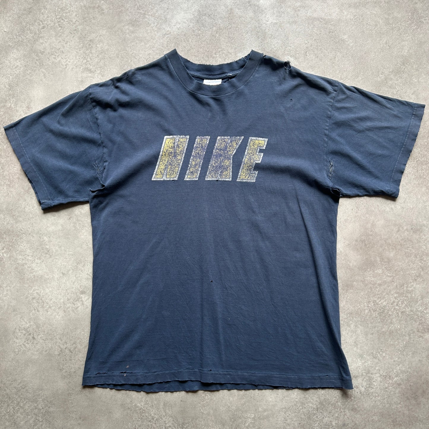 Nike Vintage Distressed Logo T-Shirt L