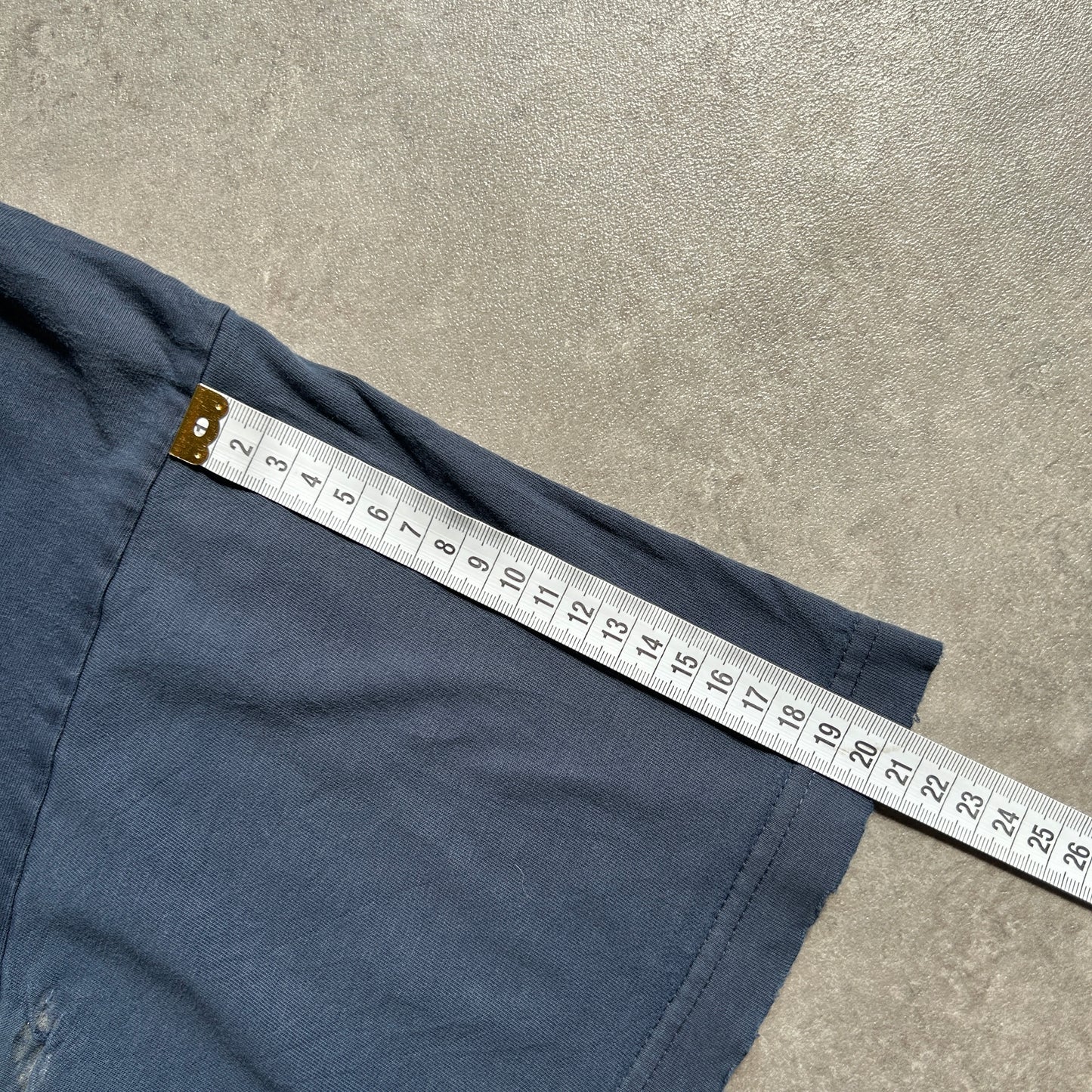 Nike Vintage Distressed Logo T-Shirt L