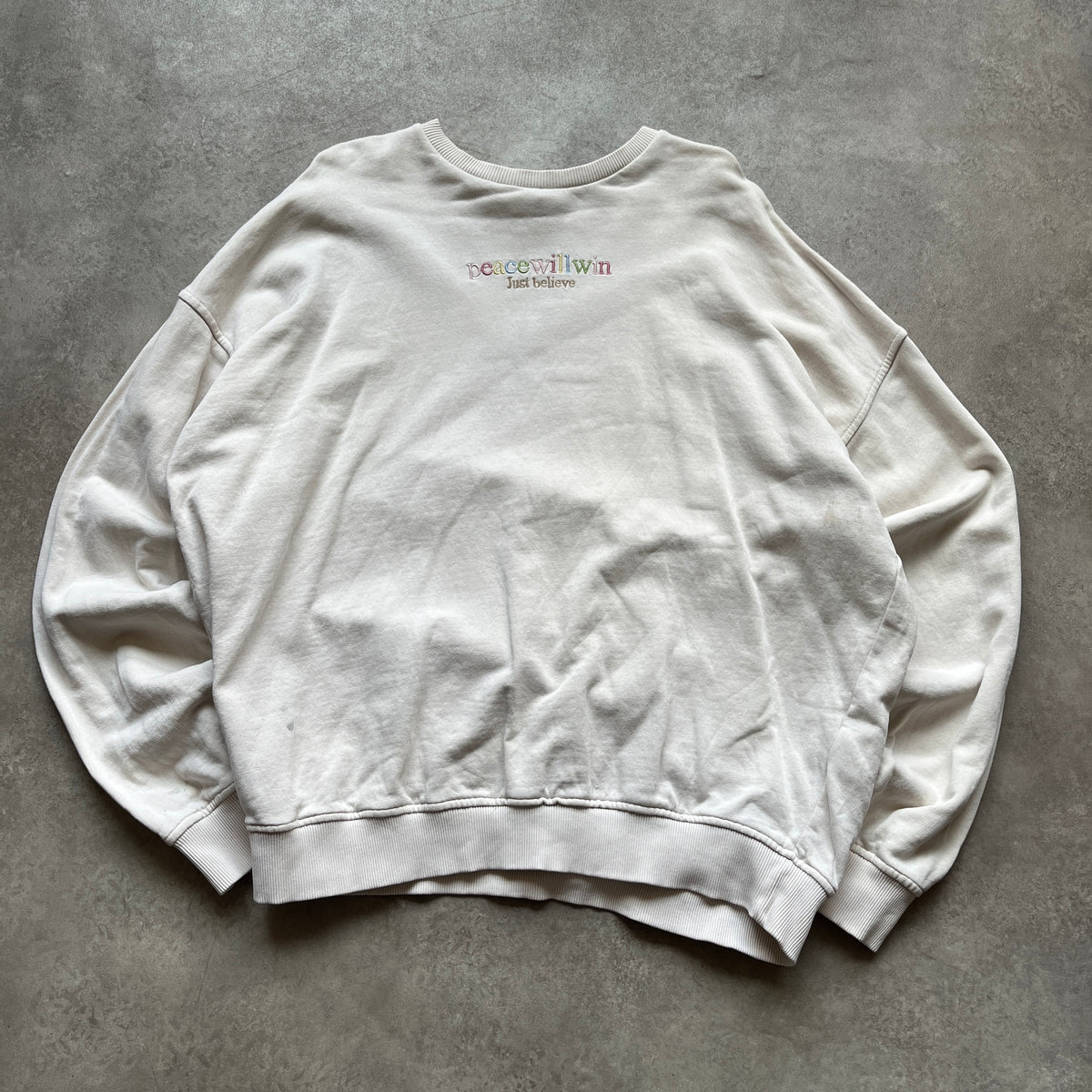 Review Peace Will Win Cream Sweatshirt M