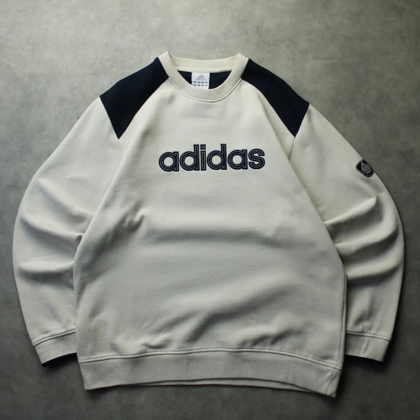 Adidas Embroidered Logo Crewneck Sweatshirt – Cream/Black (Man-L)