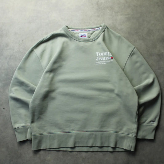 Tommy Jeans Minimal Logo Crewneck Sweatshirt – Sage Green (Man-L)