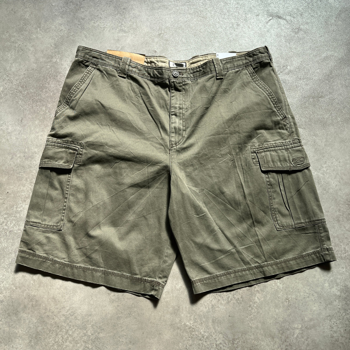 Izod Khaki Cargo Shorts W42