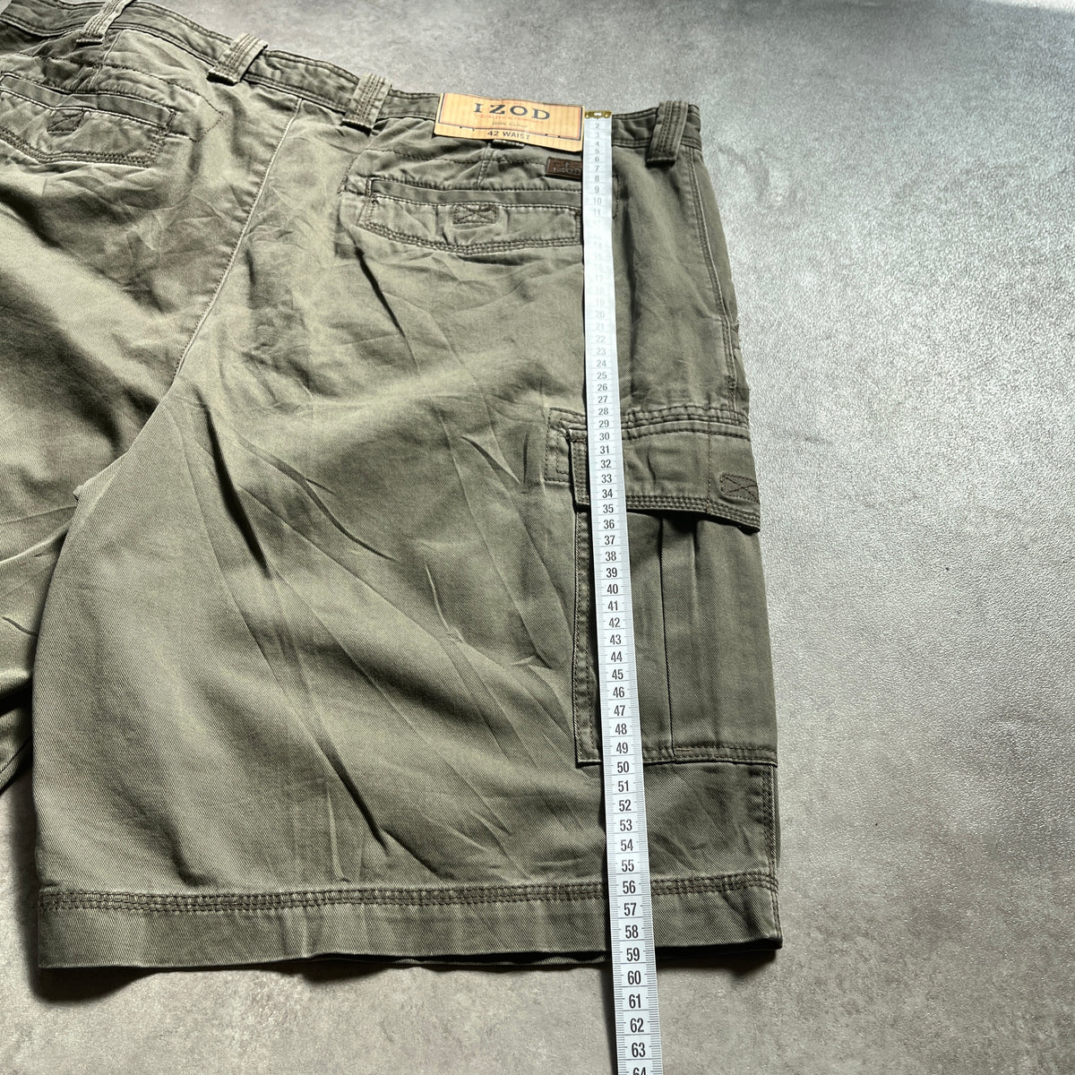 Izod Khaki Cargo Shorts W42