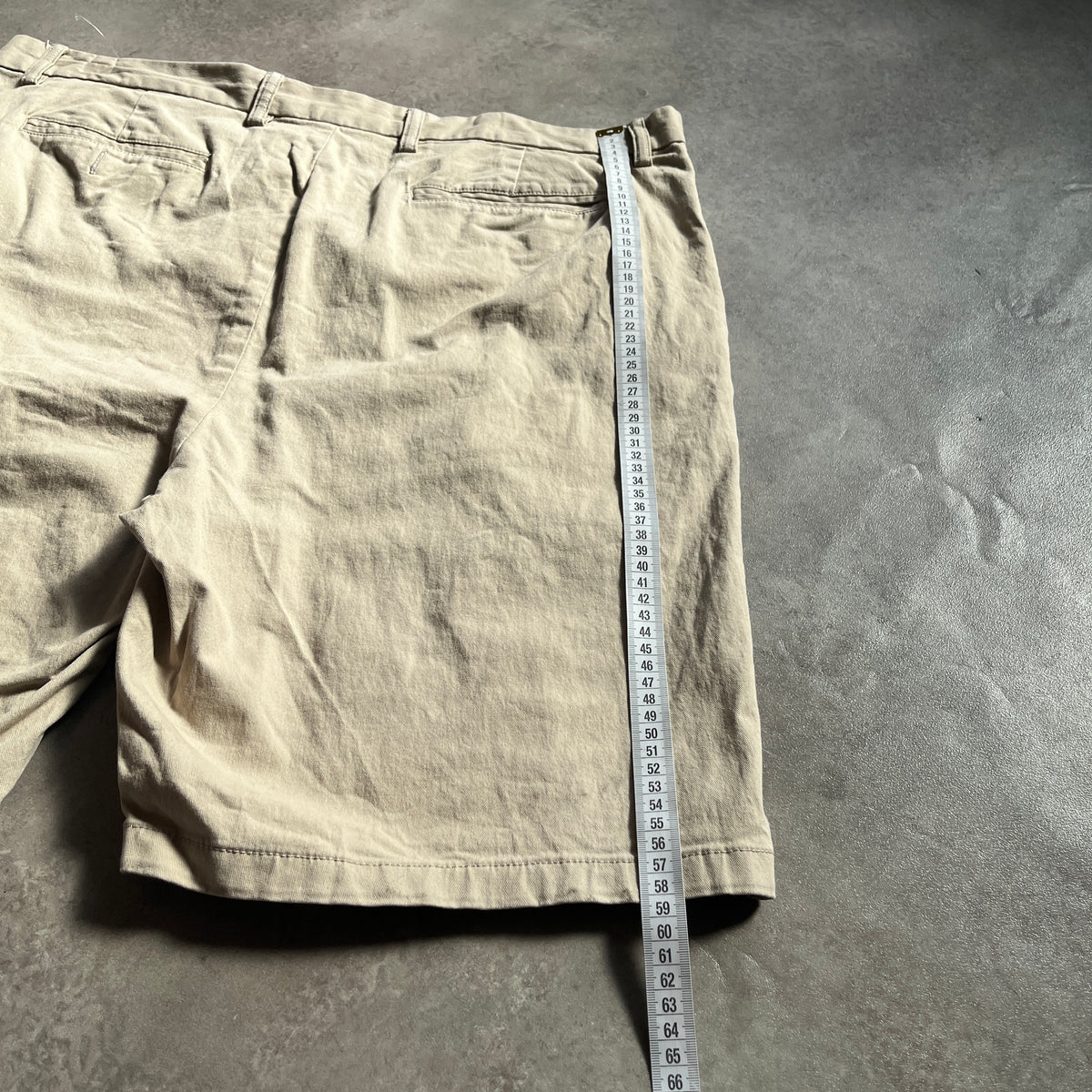 Old Navy Beige Chino Shorts W40
