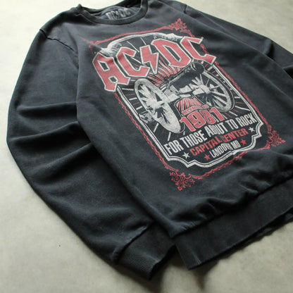AC/DC Graphic Print Crewneck Sweatshirt – Black (Man-M)