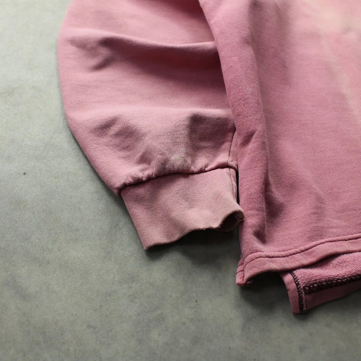 Calvin Klein Embroidered Sweatshirt – Pink (Man-L,Distressed)