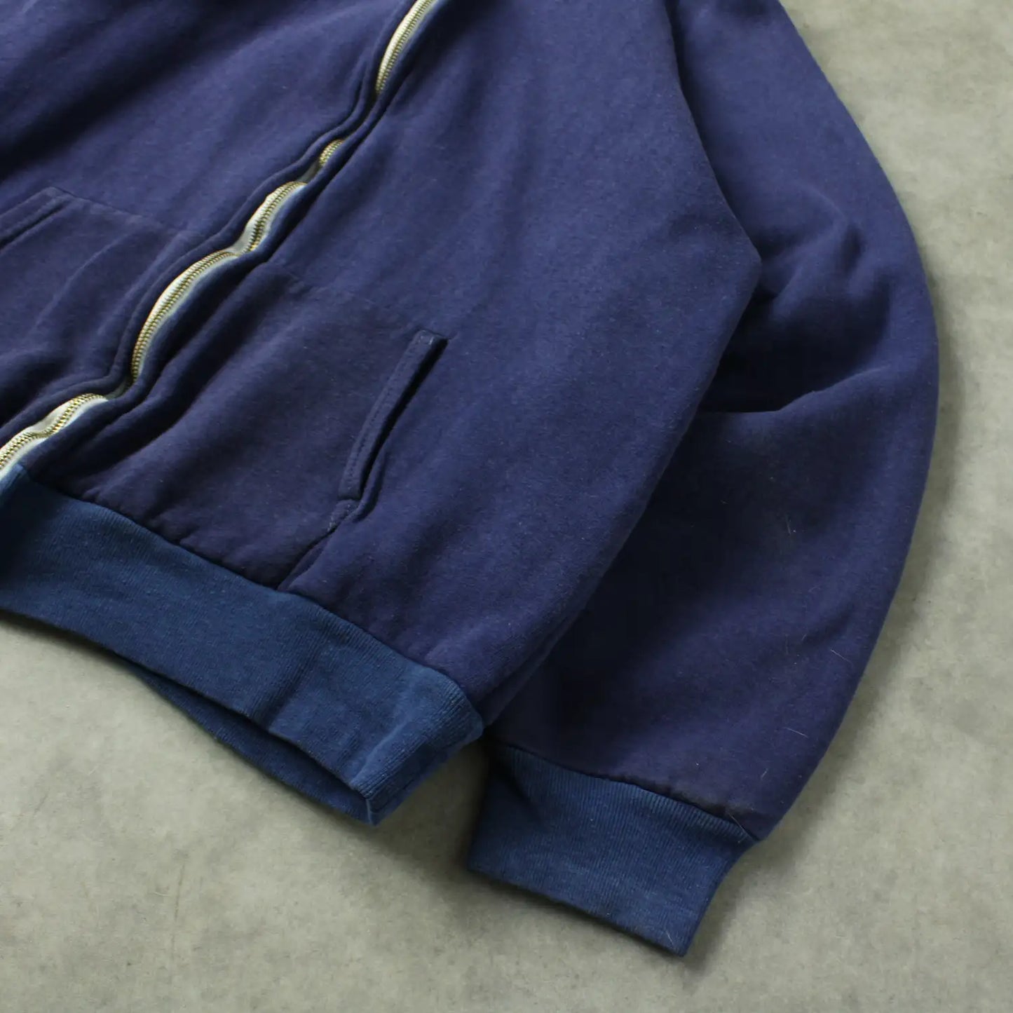 Vintage Romanian Made Thermo Lined Zip Hoodie – Navy (Man-M)