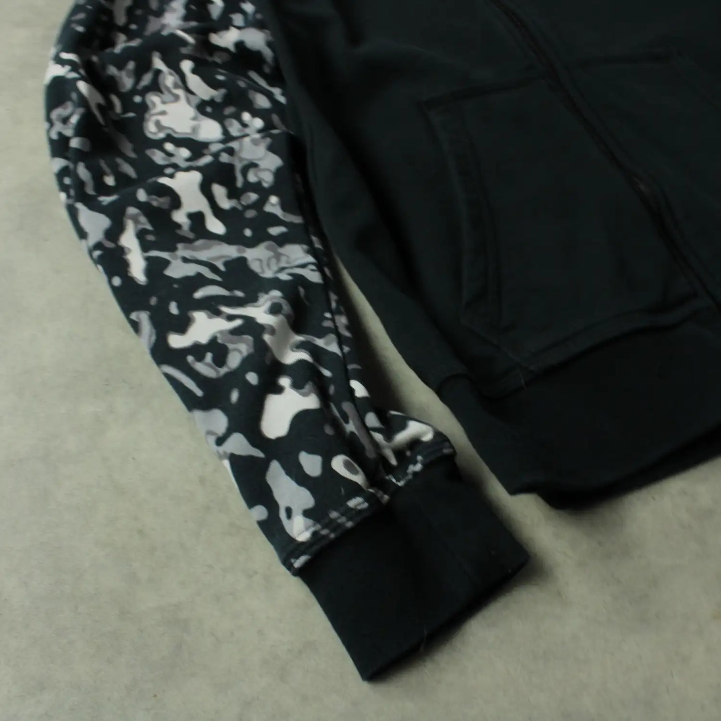 Nike Club Fleece Zip Hoodie – Black-Camo (Man-S)