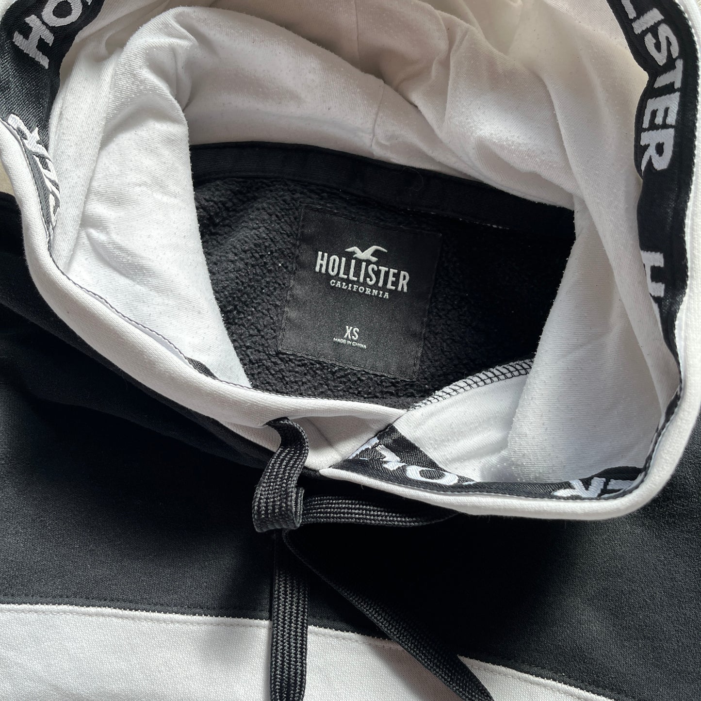 Hollister White Black Hoodie XS