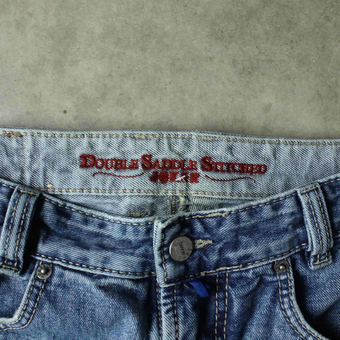 Joker Classic Fit Jeans – Mid Blue Vintage Wash (Man-W32)