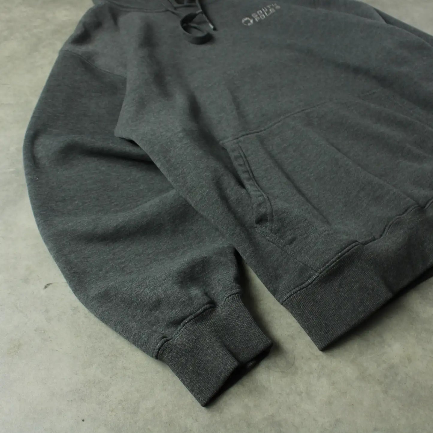 South Pole Embroidered Logo Hoodie – Dark Grey (Man-M)