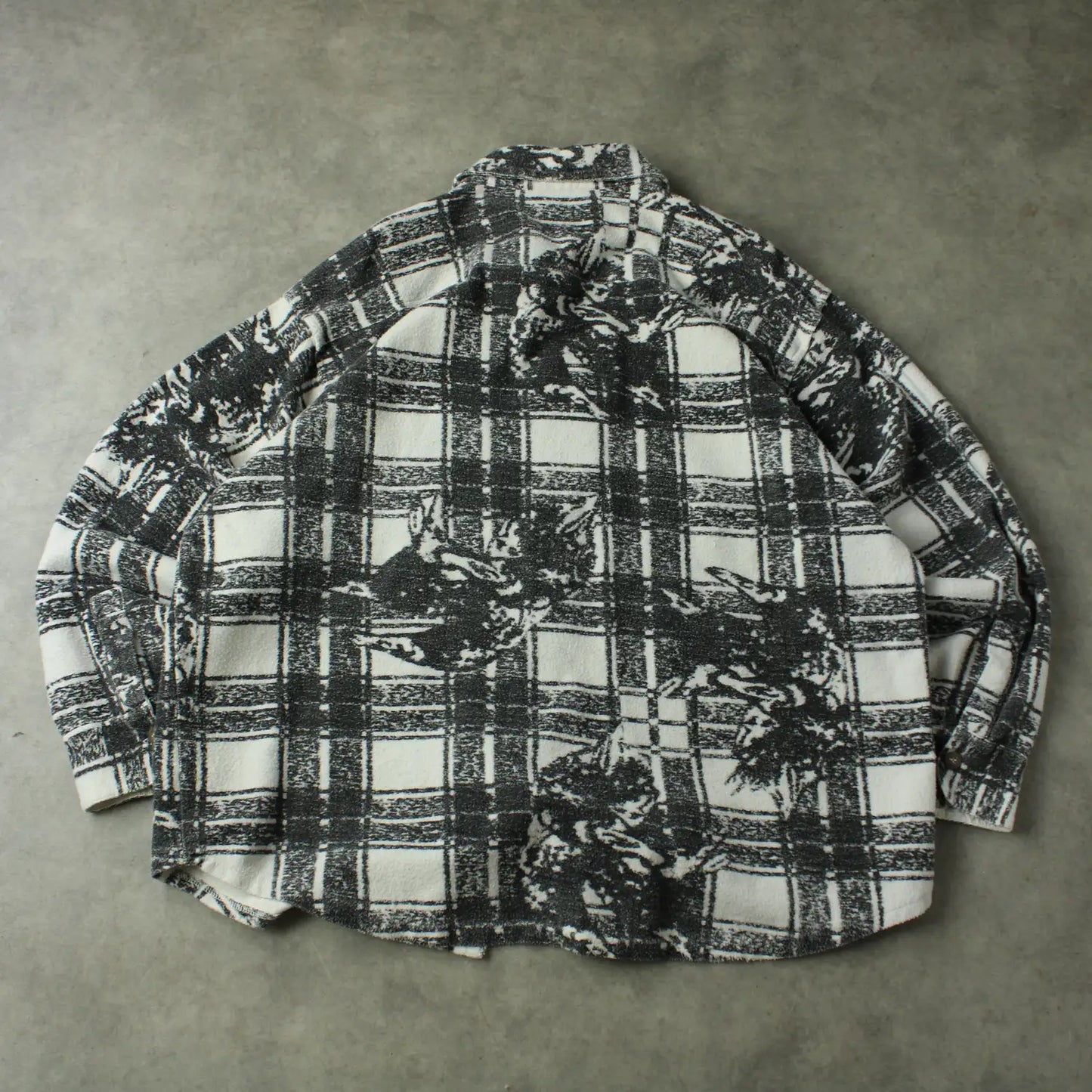 Windriver Patterned Flannel Shirt – Black & White (Man-XL)