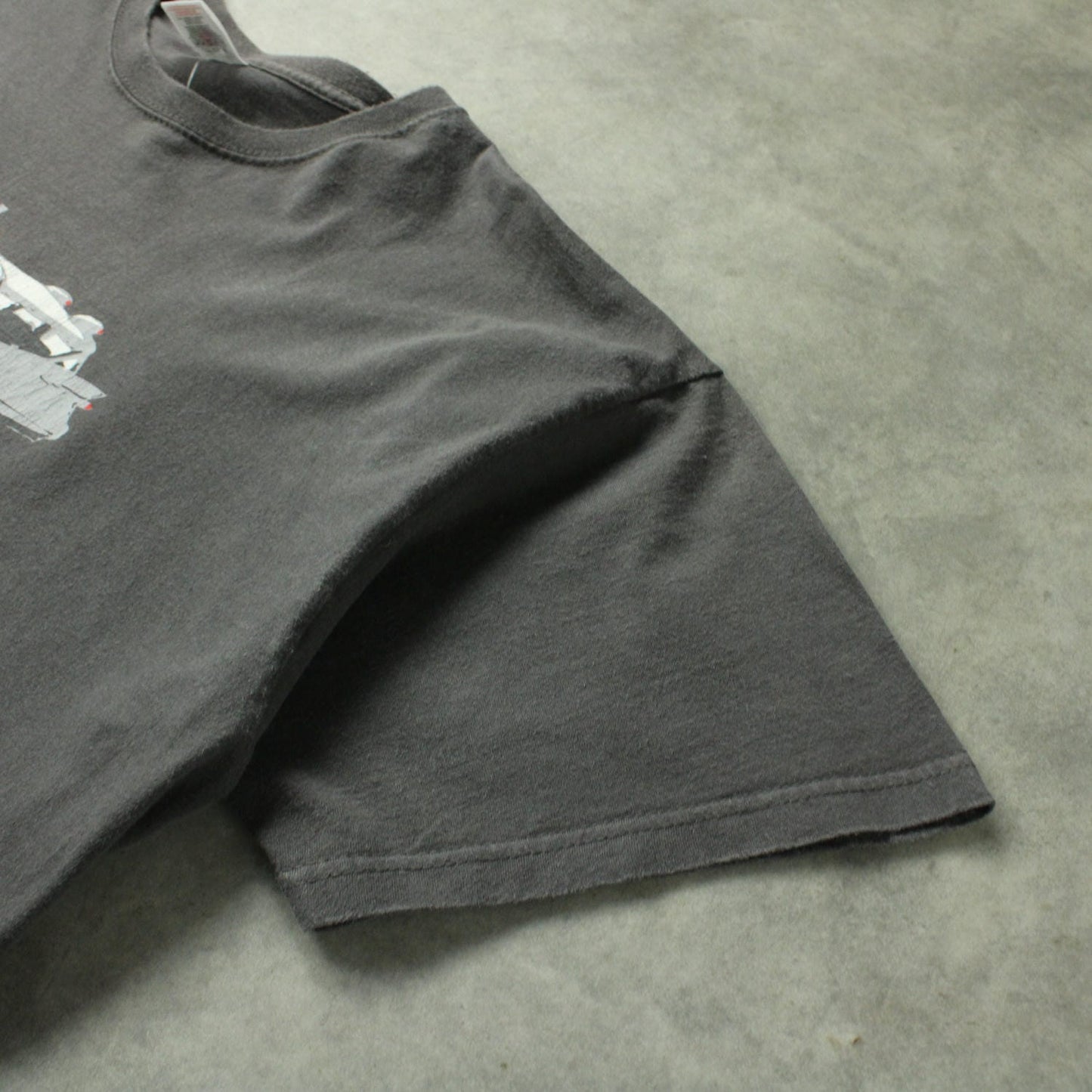 Fruit of the Loom Printed T-Shirt – Dark Grey (Man-XL)