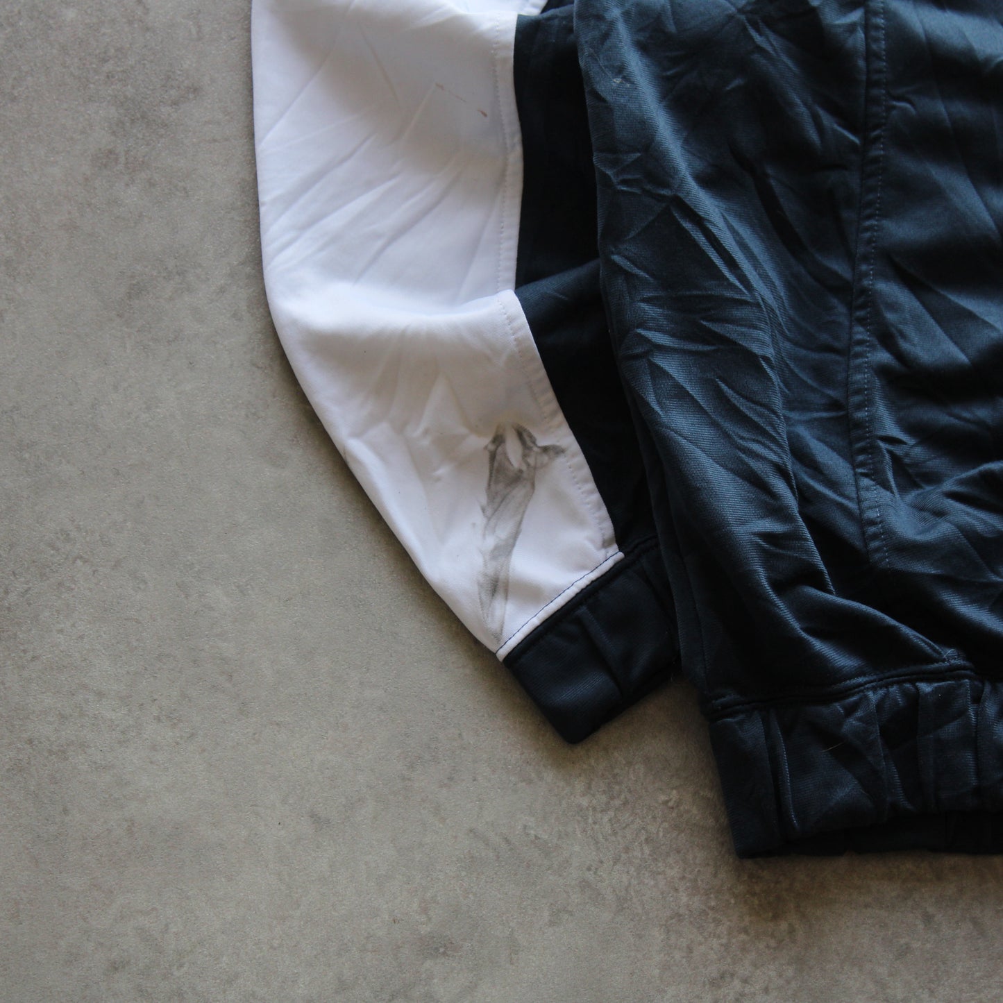 Champion Embrioed Zip Up Tracksuit (Man-L) [SPOTTED]