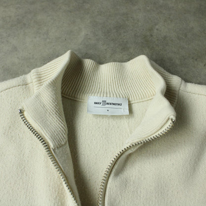 Daily Aesthetikz Minimal Half Zip Knit Sweater – Cream (Man-S)