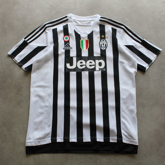 Adidas Juventus Embrioed Football Jersey (Man-XL) [SPOTTED]