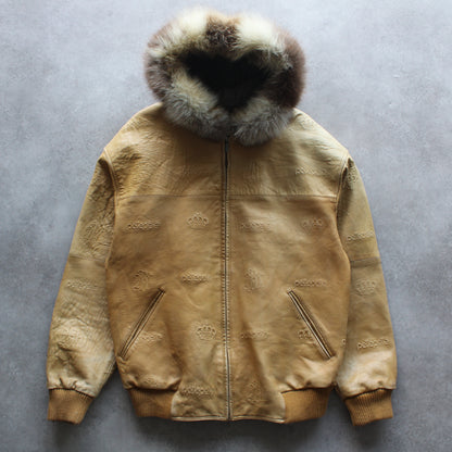 Vintage Pelle Pelle Tan Leather Jacket with Fur Hood – Embossed Logo Design (Man-L)
